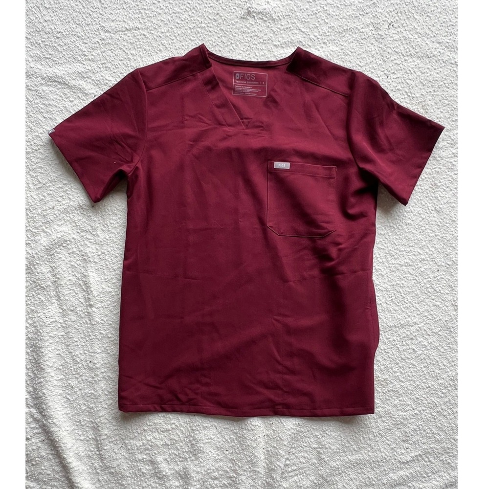 FIGS Technical Collection Mens Small Chisec One Pocket Scrub Top Burgundy Red